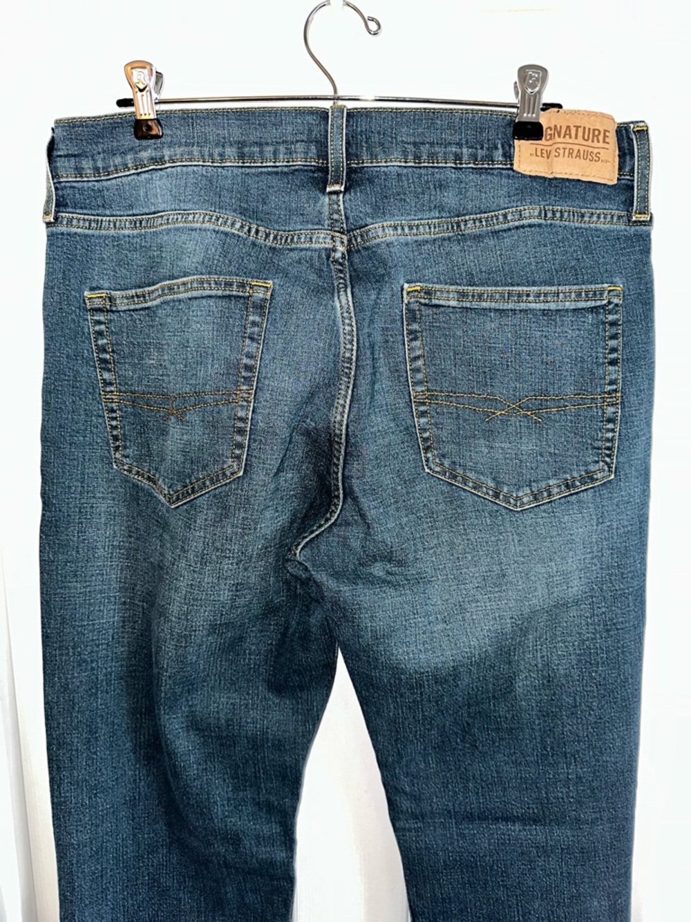 Men’s Lot of Two 34 x 32 Denim Jeans Signature Levi Strauss Goodfellow - Picture 4 of 12